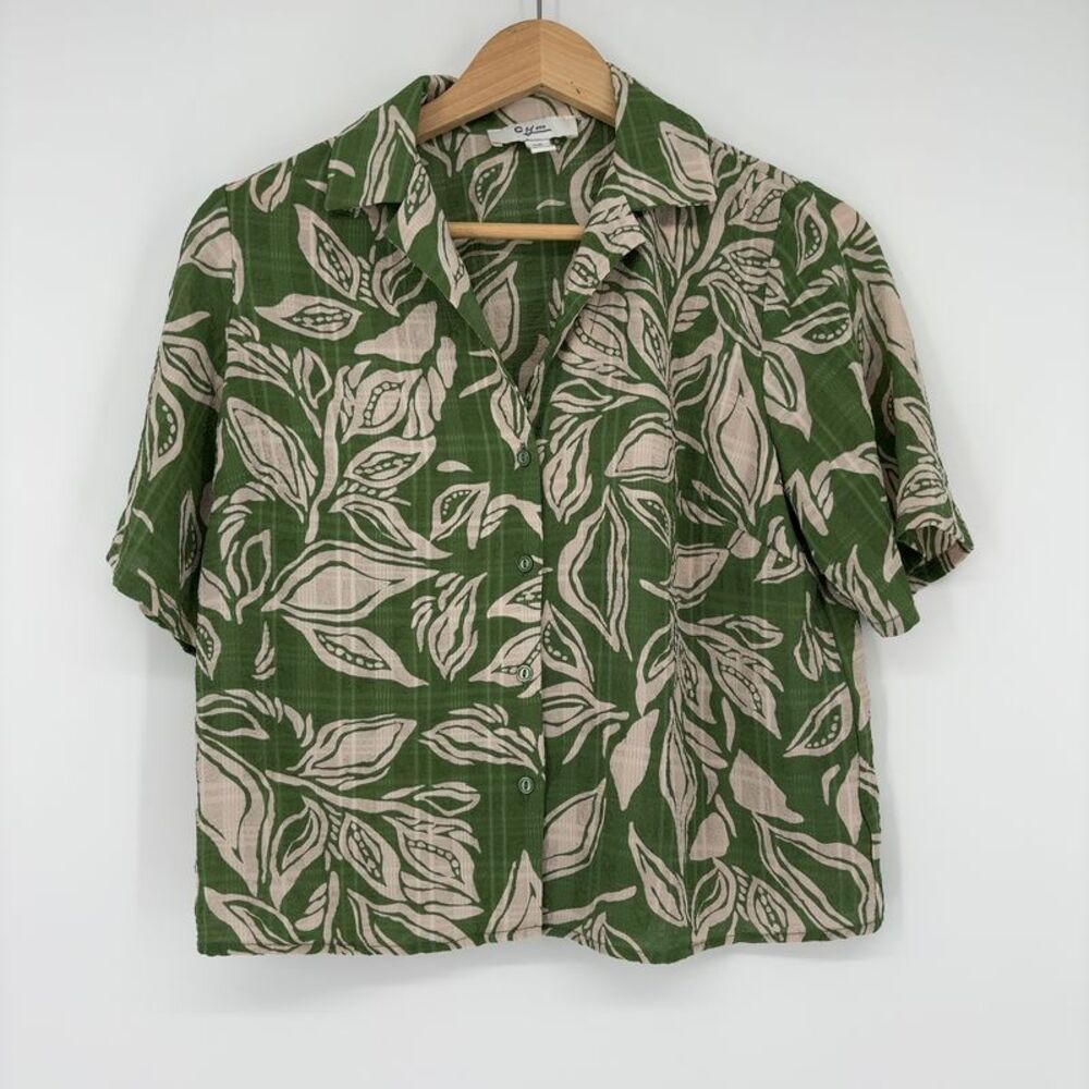 C by ONE Green Cream Cropped Button Up